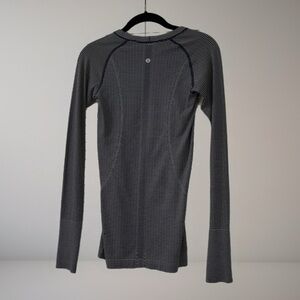 lululemon swiftly tech long sleeve.
